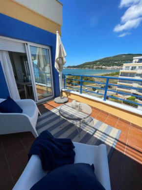 Apartamento con vistas al mar B5 Urb Puerto Azul